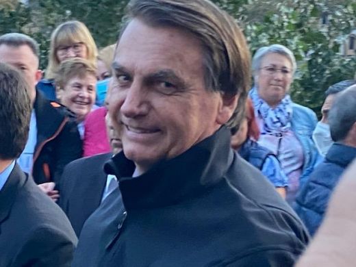 Präsident von Brasilien Bolsonaro bei einem Spaziergang durch Rom